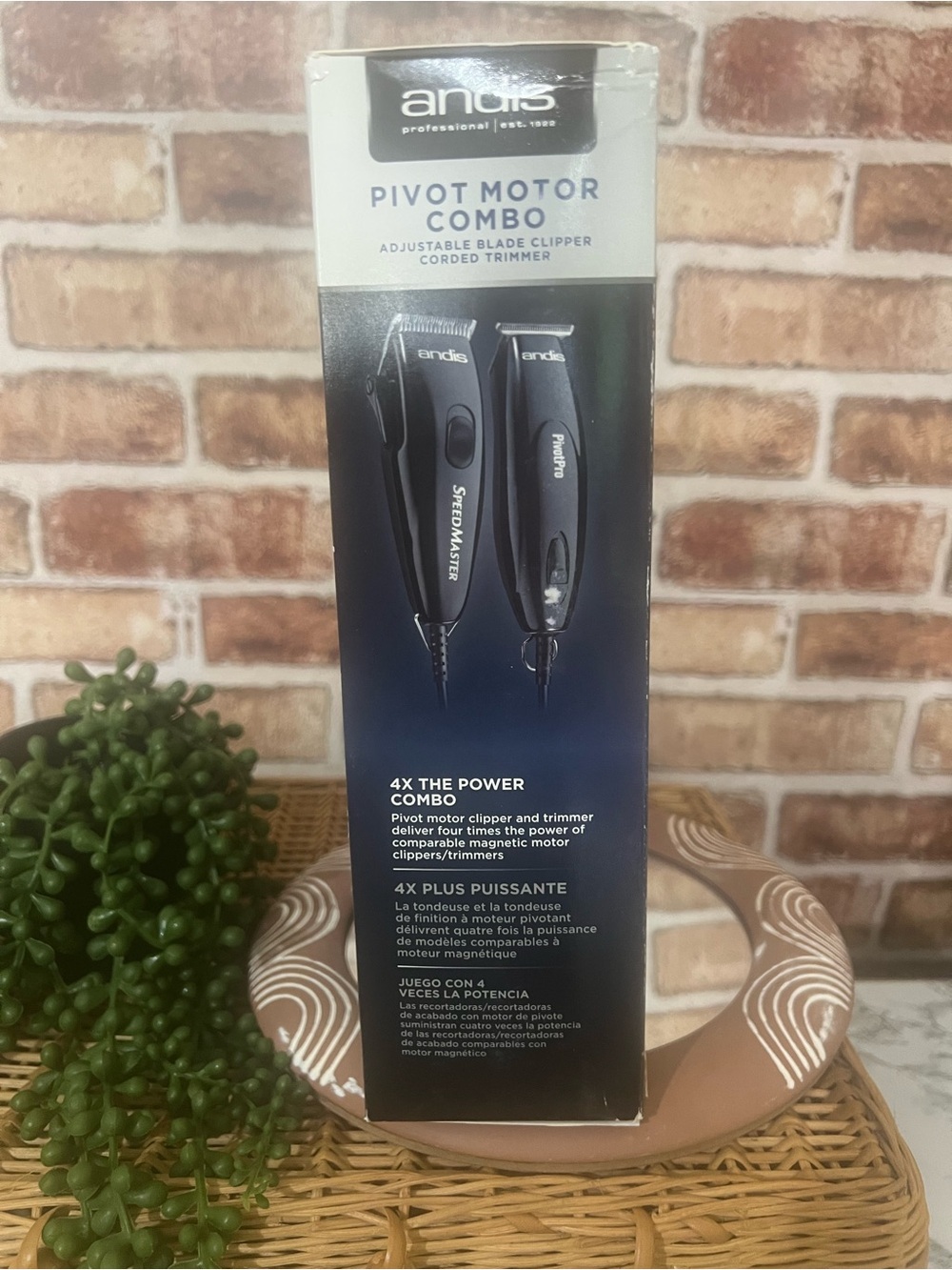 Andis Hair Clipper Duo with Attachments - Picture 2 of 6